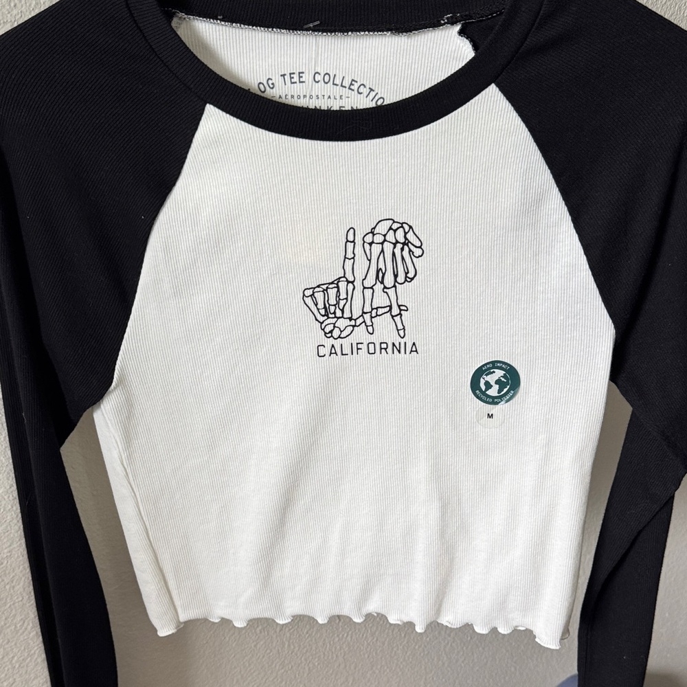 Aeropostale Black and White Crop Top